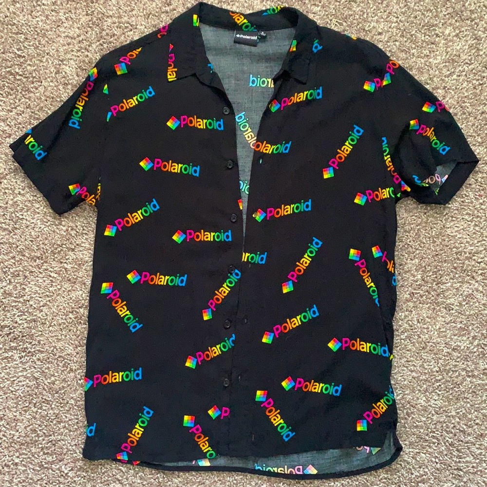 It’s size S but runs loose, never used it but does not have tags.